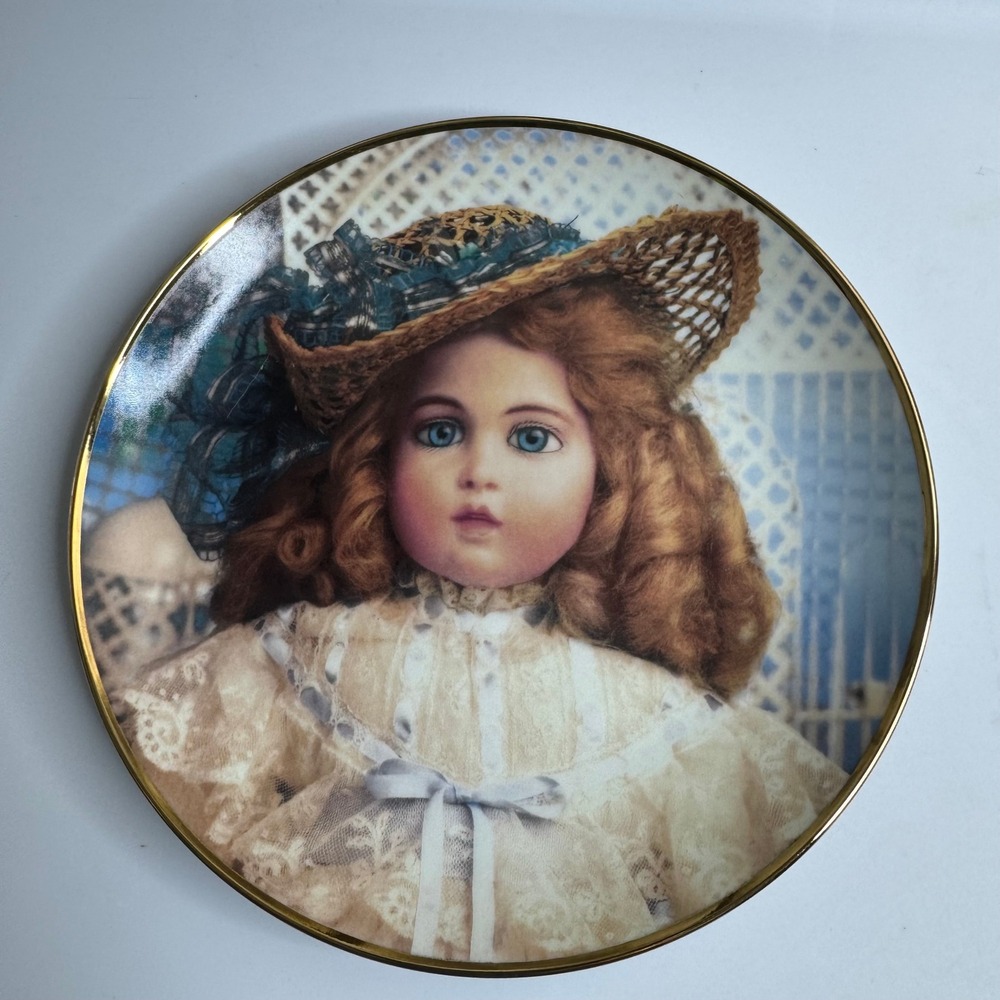 Franklin‎ Mint Hanau Doll Museum The Antique Doll Limited Edition Plate 1991